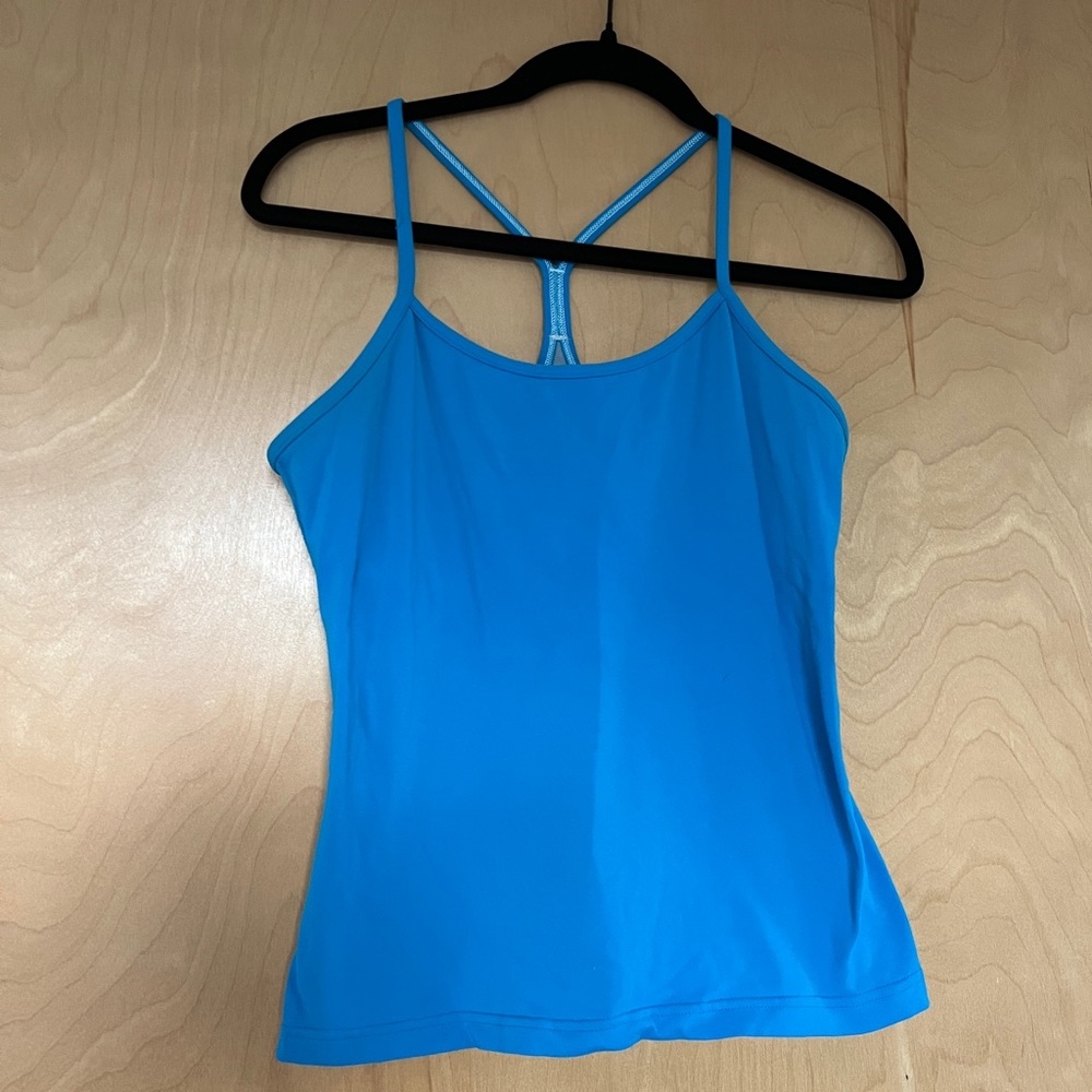 Lulu Lemon cropped Y tank